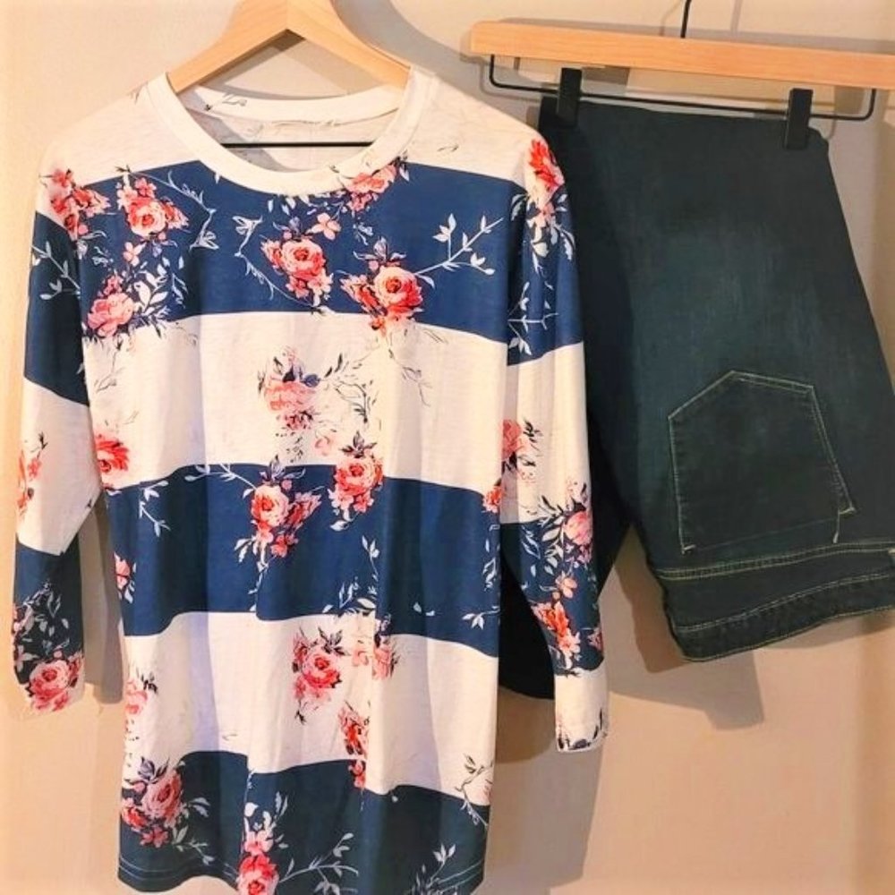 BLUE AND WHITE STRIPED FLORAL 3/4 SLEEVE SHIRT  | HENLEY TOP